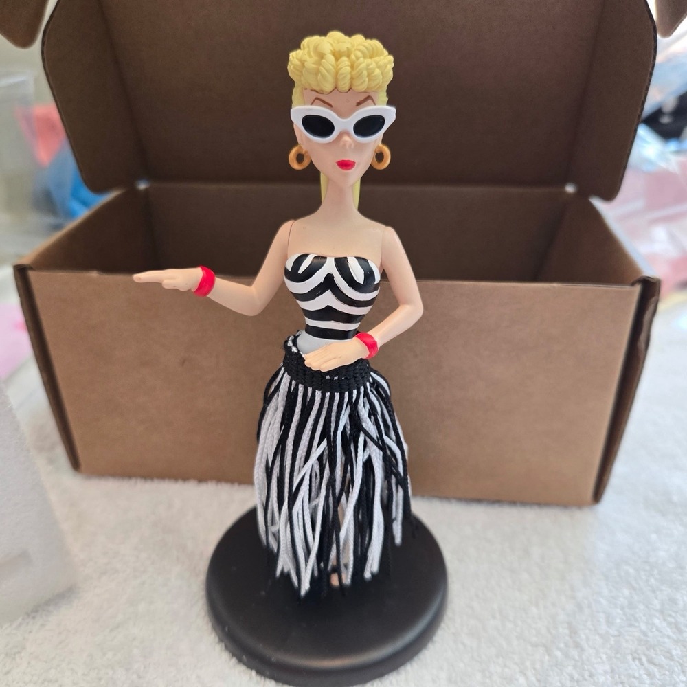 2026 Barbie‎ NBDCC Convention Austin Dashboard Ponytail Barbie Bobble Souvenir